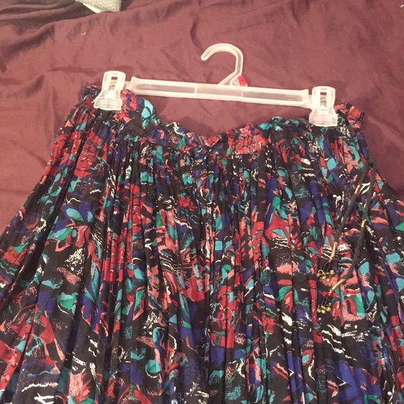 Vintage Skirt - Picture 2 of 3